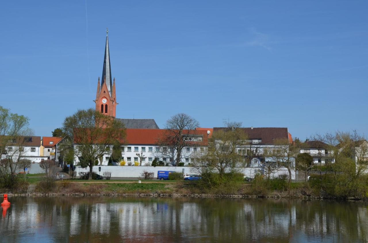 Hotel Restaurant Zum Schiffchen Майнталь Экстерьер фото